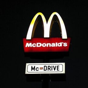McDonald's oskarżony o dyskryminację rasową