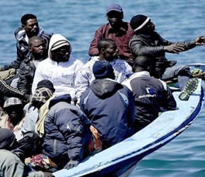 Włosi i Libijczycy mają współpracować w sprawie imigrantów